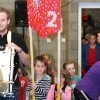 Achter de muziek aan